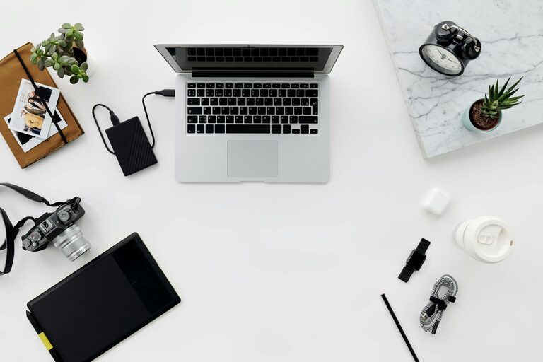 Post: How to organize cables and chargers neatly